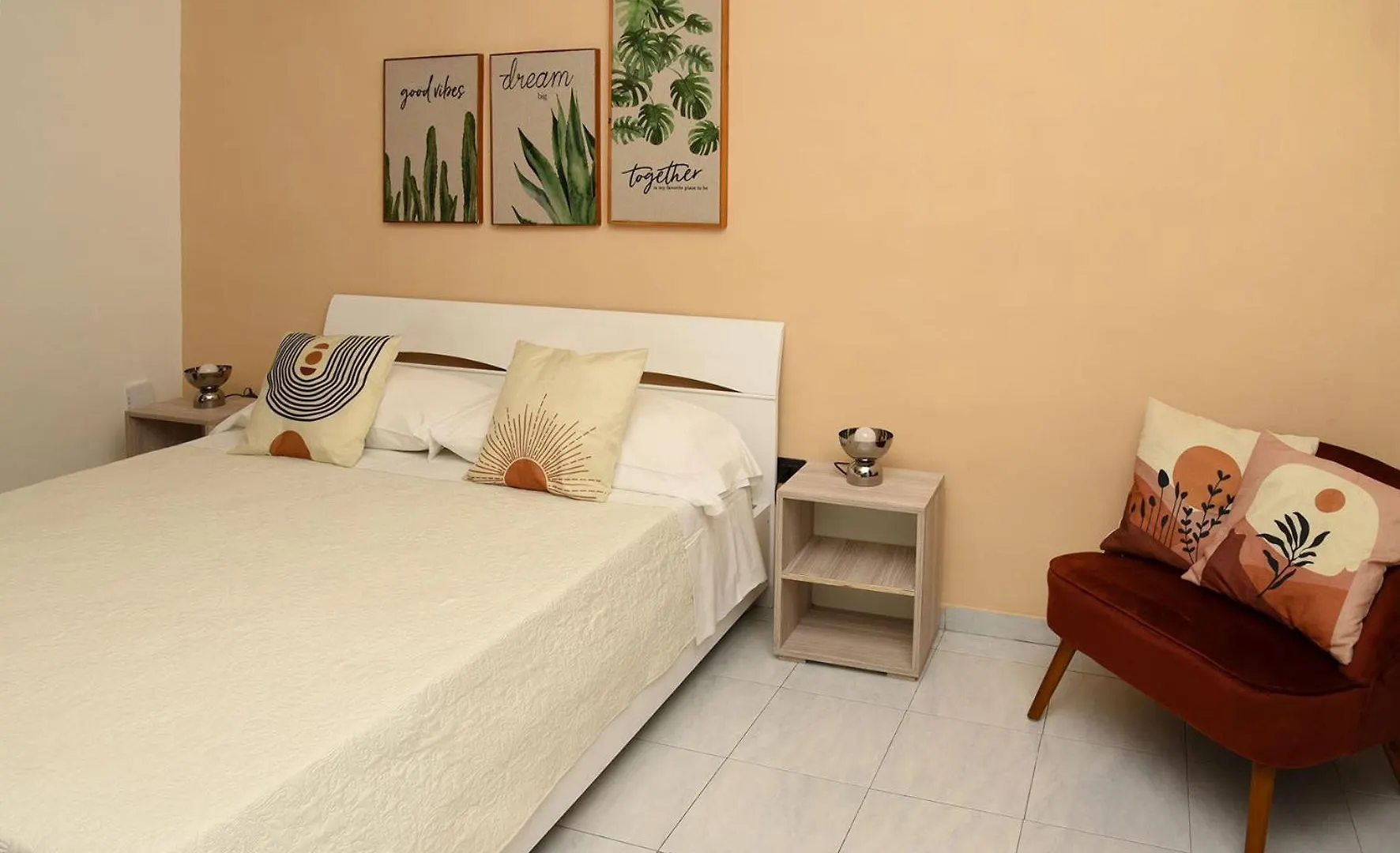 Incoming Quartieri Spagnoli Naples Holiday home