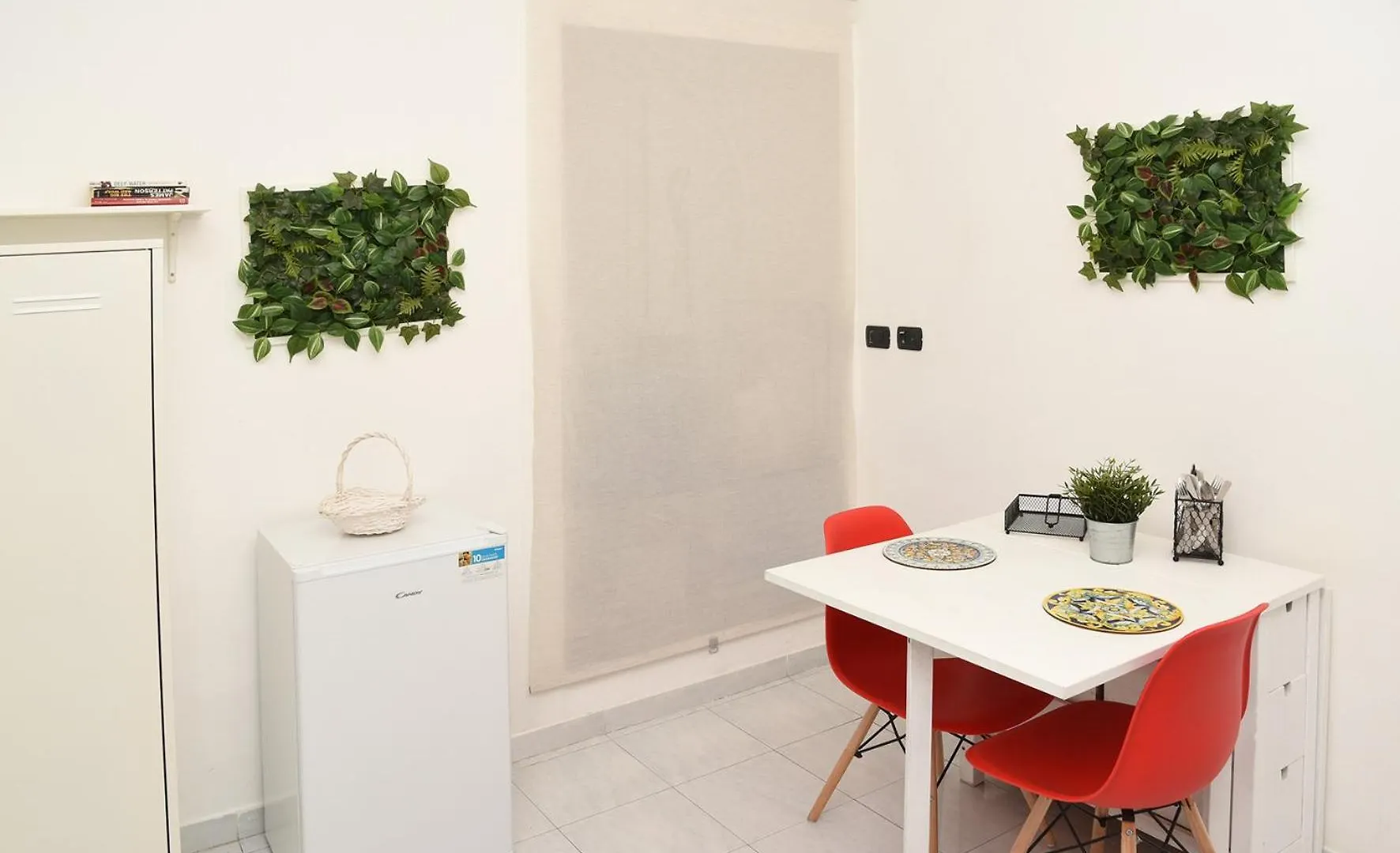 Holiday home Incoming Quartieri Spagnoli Naples Italy
